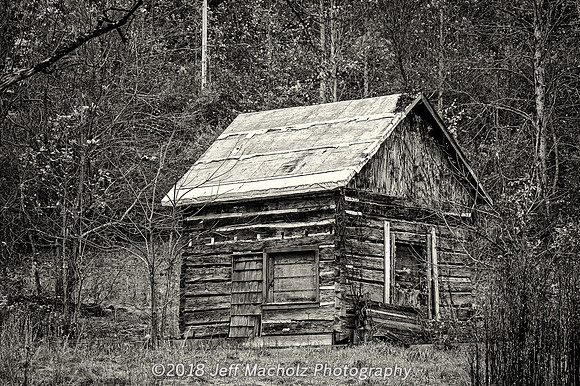 Abandoned cabin